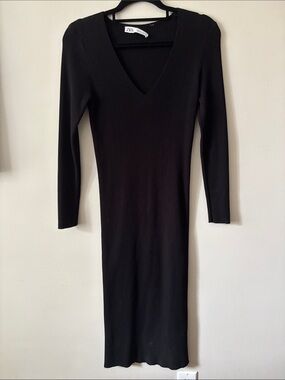 Zara V-neck Ribbed-Knit Midi Dress, Sz M